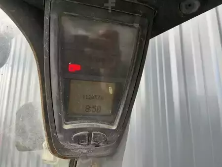 Gázüzemű targoncák 2011  Linde H30T-01 (7)