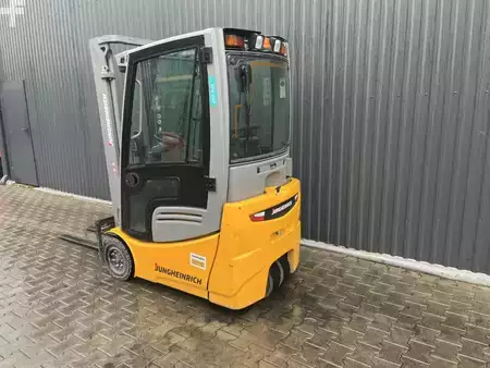 3-wiel elektrische heftrucks 2020  Jungheinrich EFG213 (3)