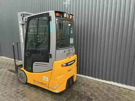 3-wiel elektrische heftrucks 2020  Jungheinrich EFG213 (3)