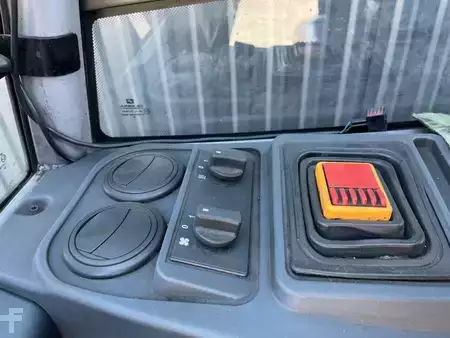 Chariots électriques à 4 roues 2023  Jungheinrich EFGS30 (7)
