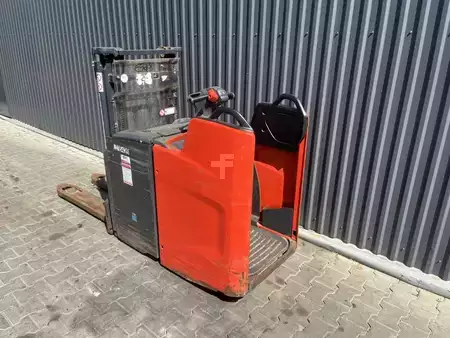 Stackers Stand-on 2022  Linde D10FP (3)