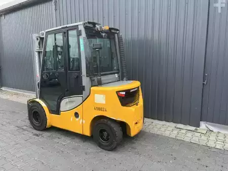 Dieseltrukki 2018  Jungheinrich DFG430s (3)