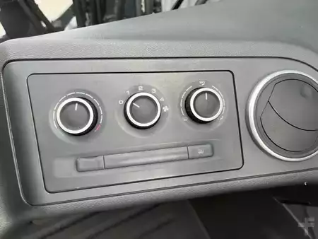 Chariots électriques à 4 roues 2022  Linde E30-01 (6)