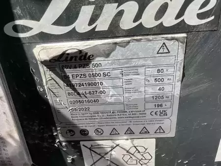 Chariots électriques à 4 roues 2022  Linde E30-01 (9)