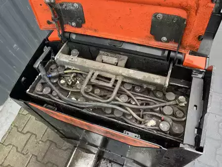 Porta-paletes elétrico 2019  BT LPE200 (5)