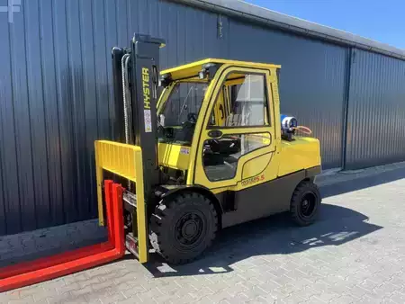 Nestekaasutrukki 2022  Hyster H5.5FT (1)