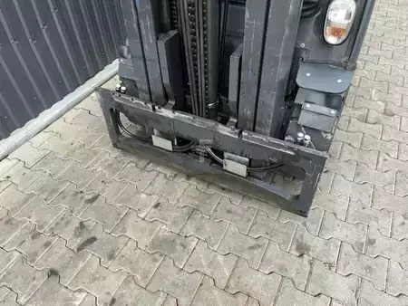Eléctrica de 4 ruedas 2022  Linde E25L-01 (9)