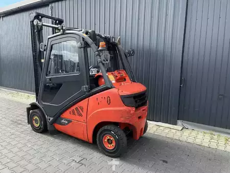 Wózki gazowe 2018  Linde H25T-02 (3)