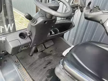 Wózki gazowe 2018  Linde H25T-02 (8)