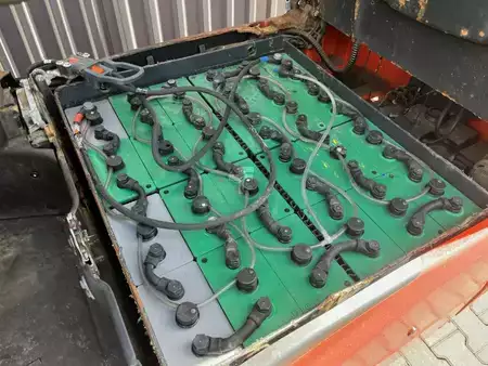 Sähkö - 4 pyör 2020  Linde E20PHL-02 (7)