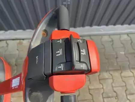 Apilador eléctrico 2021  Linde D08 (9)