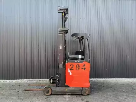 Reach Truck 2018  Linde R12B-01 (2)