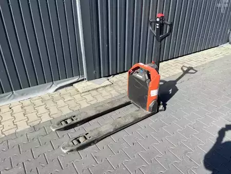 Elektromos emelőkocsik 2021  BT LHE130 (1)