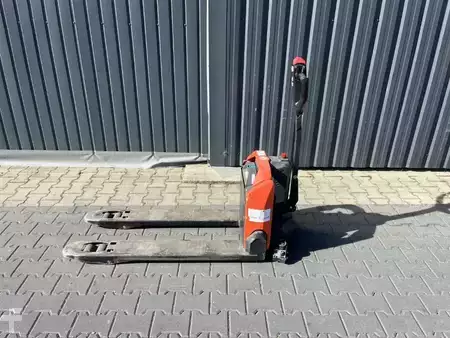 Elektromos emelőkocsik 2021  BT LHE130 (2)