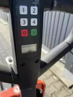 Elektromos emelőkocsik 2021  BT LHE130 (5)