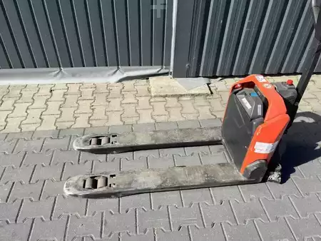 Elektromos emelőkocsik 2021  BT LHE130 (7)