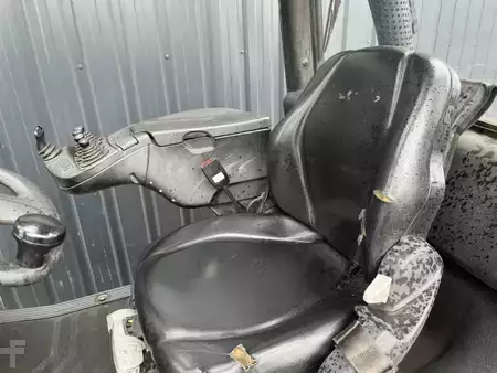 Wózki widłowe diesel 2017  Linde H35D-02 (6)