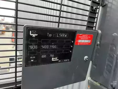 Stoccatori uomo seduto  Linde L14RW (5)