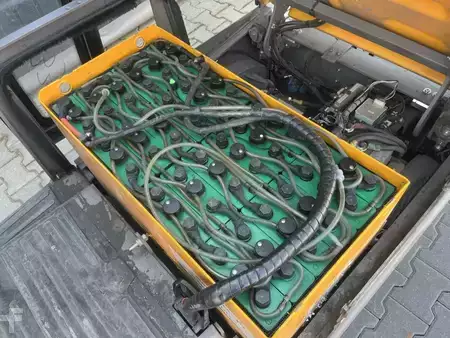 Traktor 2020  Jungheinrich EZS570 (6)