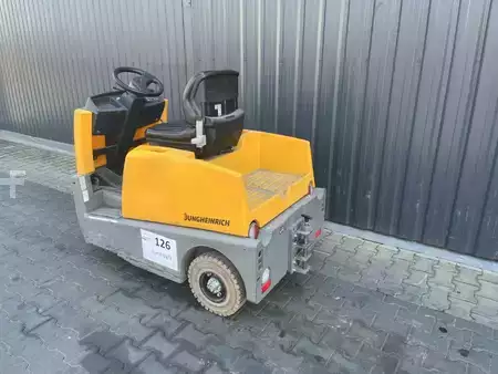 Traktor 2020  Jungheinrich EZS570 (3)