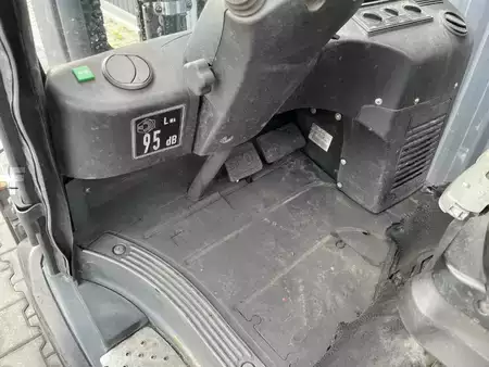 Wózki gazowe 2019  Linde H20T-01 (8)