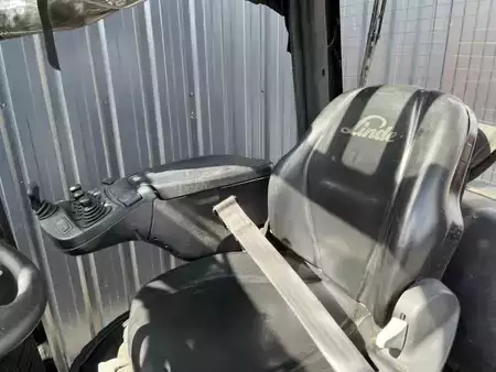 Wózki gazowe 2019  Linde H20T-01 (8)