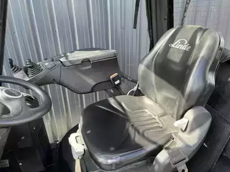 Wózki gazowe 2019  Linde H20T-01 (7)