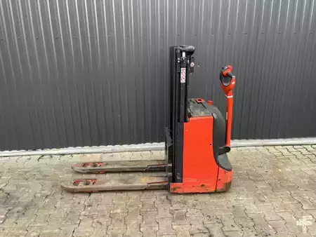 Ruční vysokozdvižný vozík 2019  Linde D06 (2)