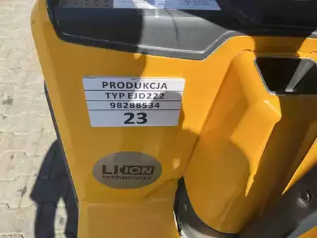 Hochhubwagen 2020  Jungheinrich EJD222 (10)