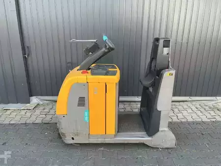 Wózki systemowe do implementacji 2021  Jungheinrich EZSC40 (2)