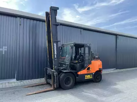 Diesel Forklifts 2012  Doosan D55SC-5 (1)