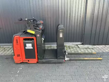 Horizontal-Kommissionierer 2016  Linde V08 (2)