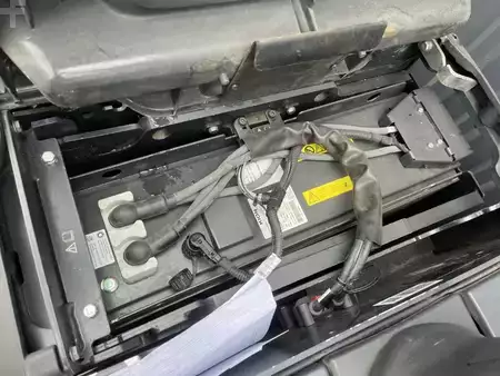 Stoccatori uomo a piedi 2019  Linde D12SP (5)