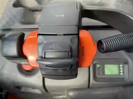 Tukipyörätrukki 2020  Linde D14SP (9)