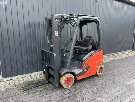 Gas truck 2022  Linde H14T-01 (1)