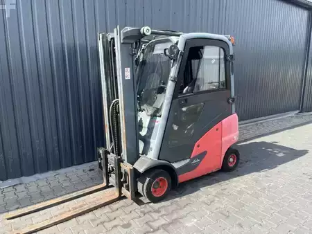 Carretilla elevadora GLP 2019  Linde H14T-01 (1)