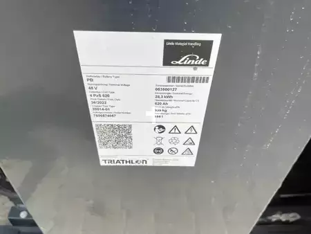 Carretilla retráctil 2022  Linde R14 (8)