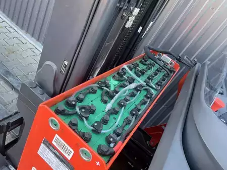 Reach Truck  Linde R12B (7)