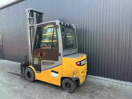 Elektro čtyřkolový VZV 2016  Jungheinrich EFGS30 (3)
