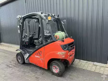 Wózki gazowe  Linde H25T-01 (3)