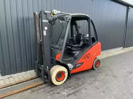 Wózki gazowe  Linde H25T-02 (1)