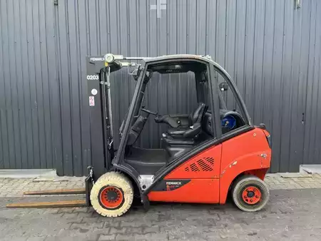 Wózki gazowe  Linde H25T-02 (2)