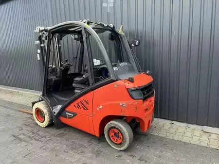 Wózki gazowe  Linde H25T-02 (3)