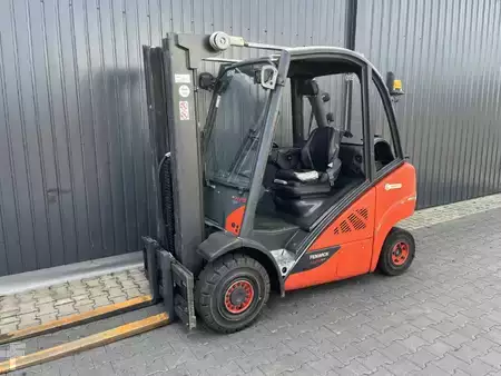 Wózki gazowe  Linde H25T-02 (1)