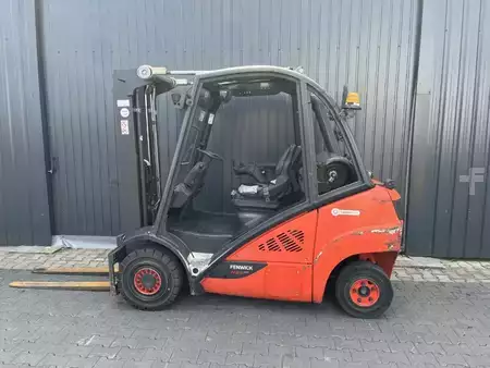 Wózki gazowe  Linde H25T-02 (2)