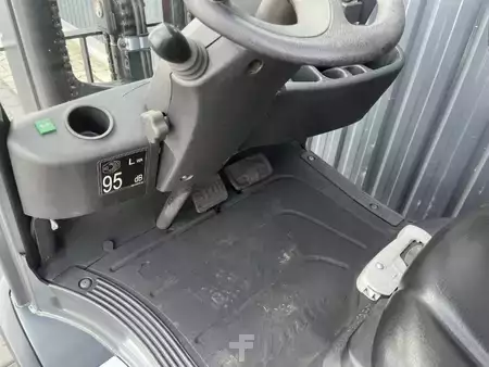 Carretilla elevadora GLP 2021  Linde H20T-01 (8)