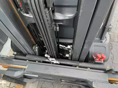 Carretilla elevadora GLP 2021  Linde H20T-01 (10)