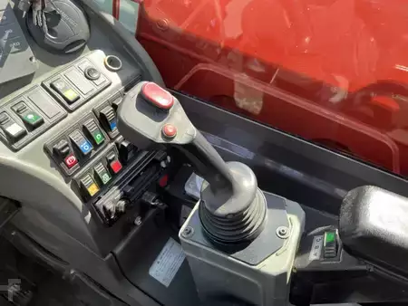 Ładowarki teleskopowe obrotowe  Manitou MRT1840 (7)