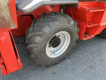 Ładowarki teleskopowe obrotowe  Manitou MRT1840 (9)