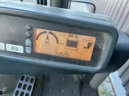 Elektryczne 3-kołowe  Jungheinrich EFG216k (6)